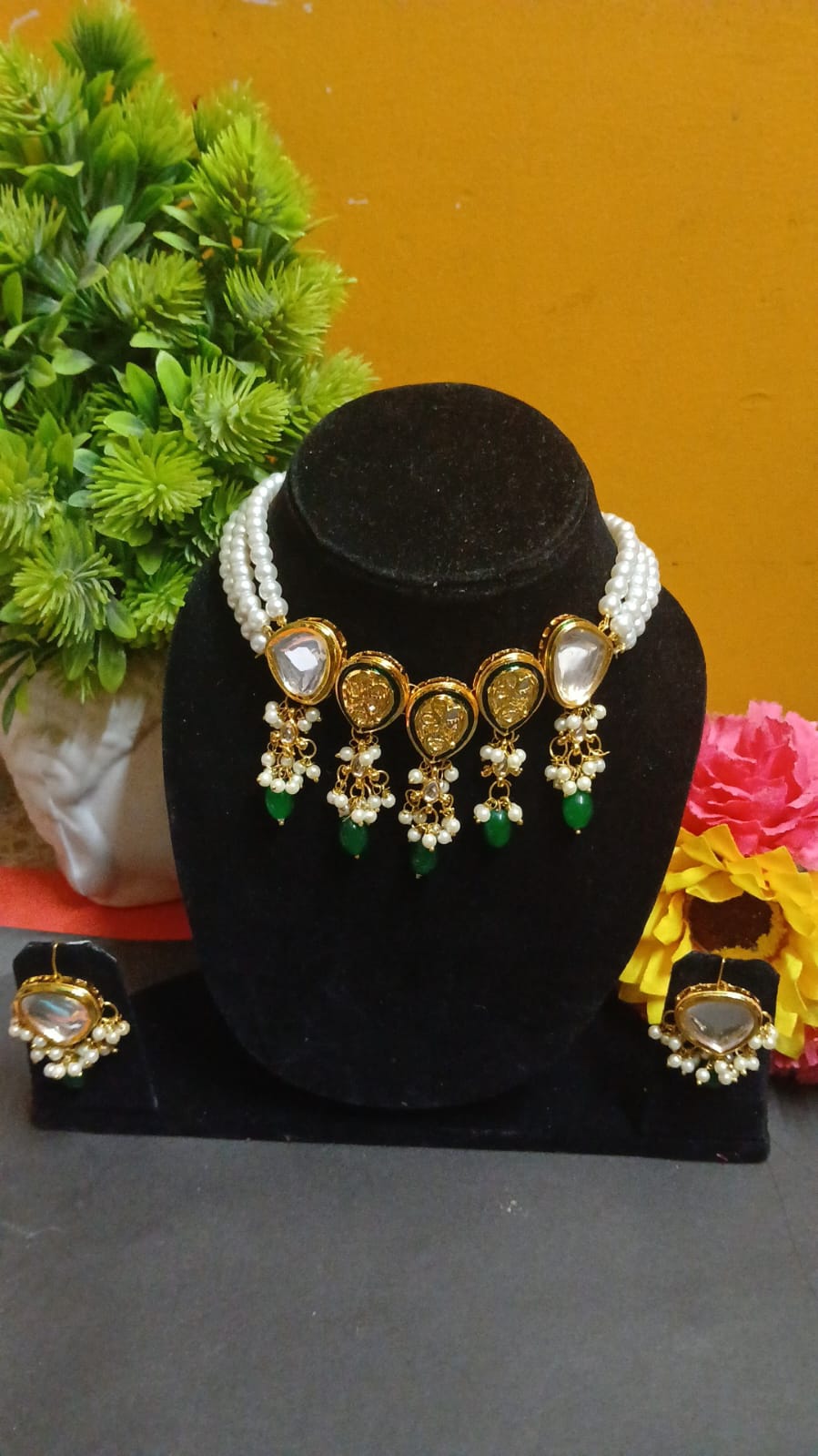 Green Kundan Necklace